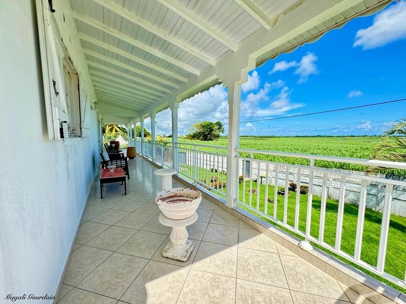 Maison - 362 m² - 8 pièces