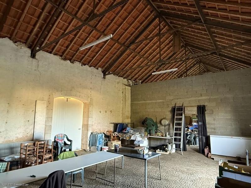 Propriété - 220 m² - 10 pièces