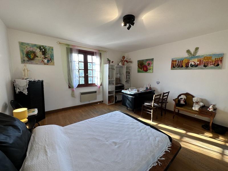 Villa - 238 m² - 5 pièces