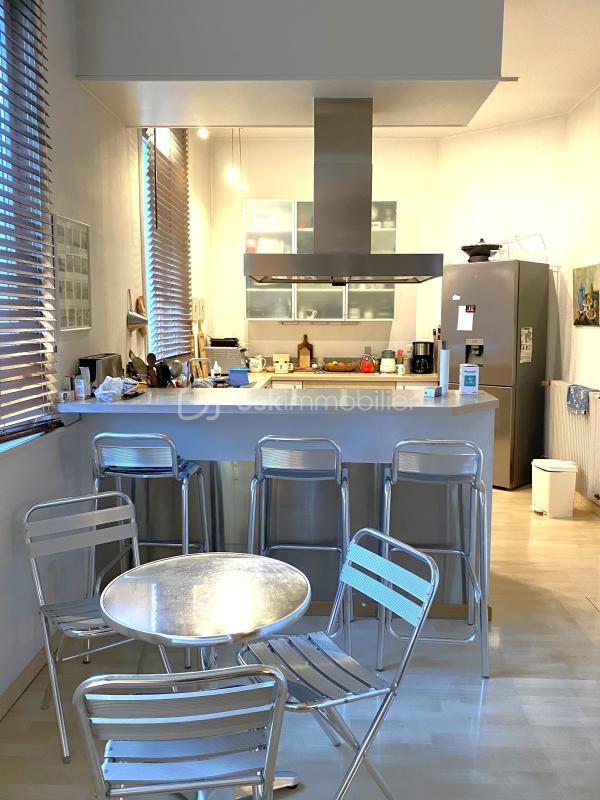 Maison bourgeoise - 260 m² - 9 pièces