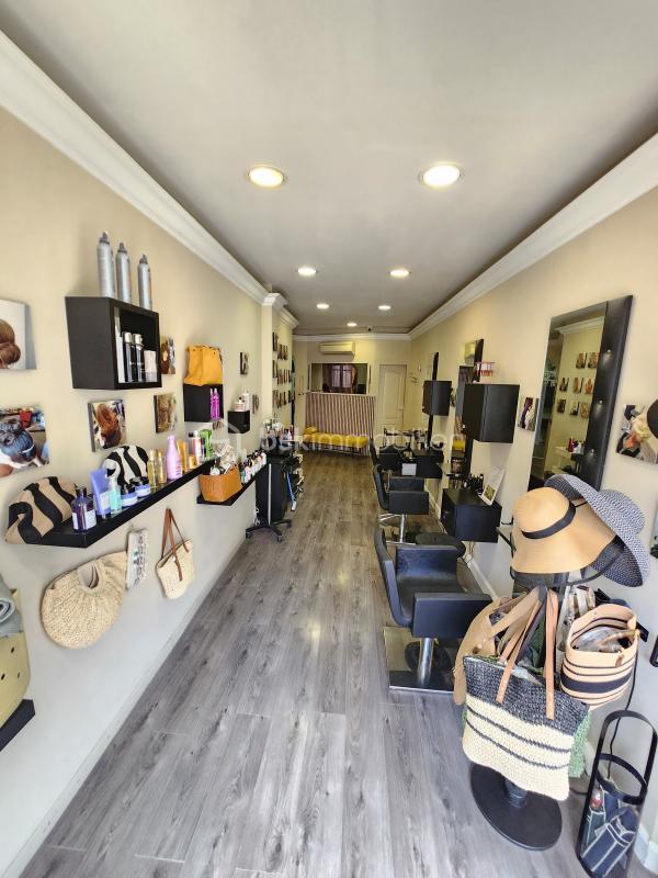 Bureau - 44 m² - 2 pièces