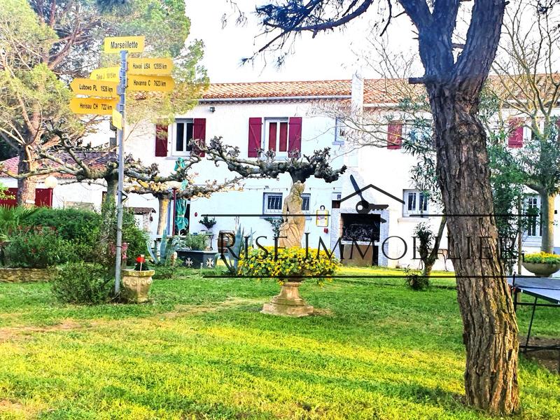 Propriété - 380 m² - 15 pièces