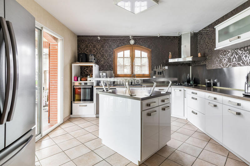 Villa - 200 m² - 6 pièces