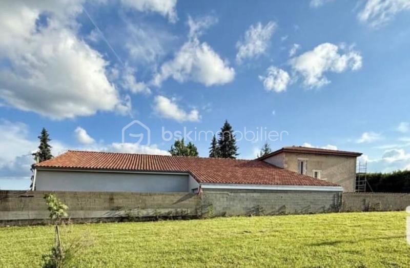 Demeure - 363 m² - 14 pièces