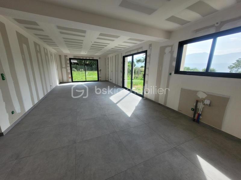 Villa - 120 m² - 5 pièces