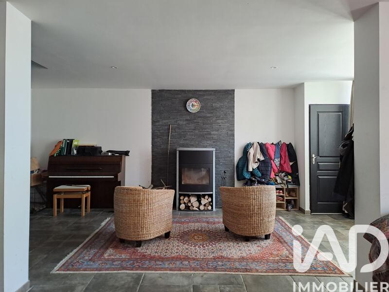 Maison - 166 m² - 8 pièces