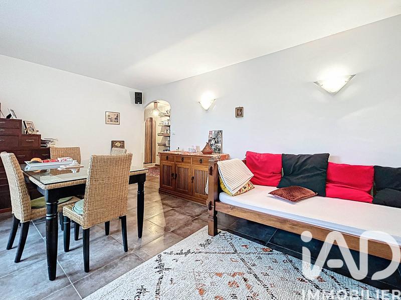 Appartement - 77 m² - 3 pièces