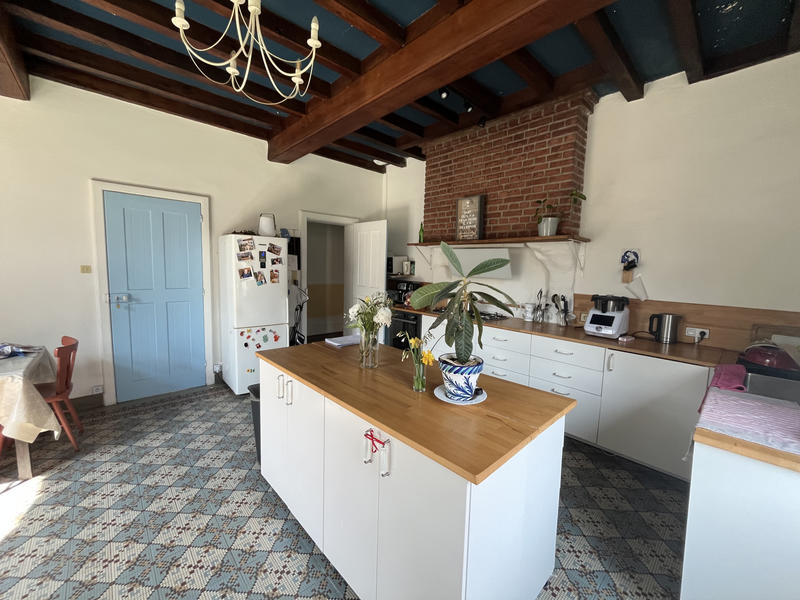 Maison - 408 m² - 13 pièces