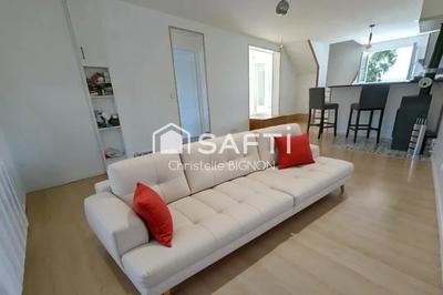 Maison - 90 m² - 5 pièces