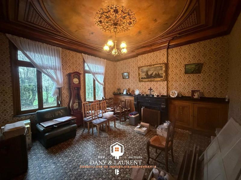 Maison - 200 m² - 8 pièces