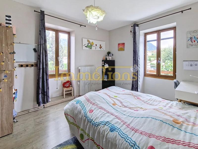 Maison - 140 m² - 6 pièces