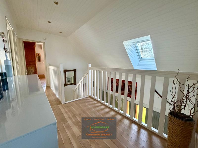 Maison - 180 m² - 7 pièces