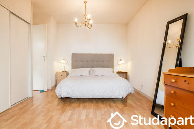 Appartement - 97 m² - 3 pièces