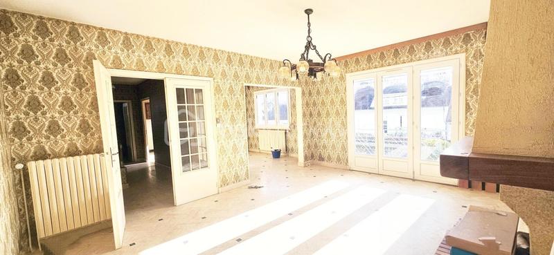 Maison traditionnelle - 103 m² - 4 pièces