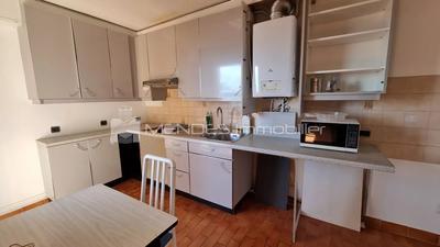 Appartement - 86 m² - 4 pièces