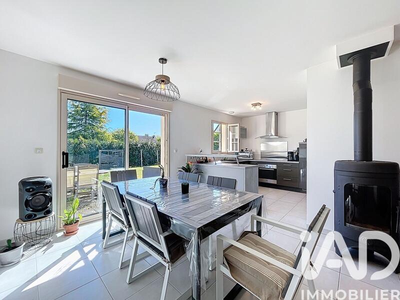 Maison - 112 m² - 6 pièces