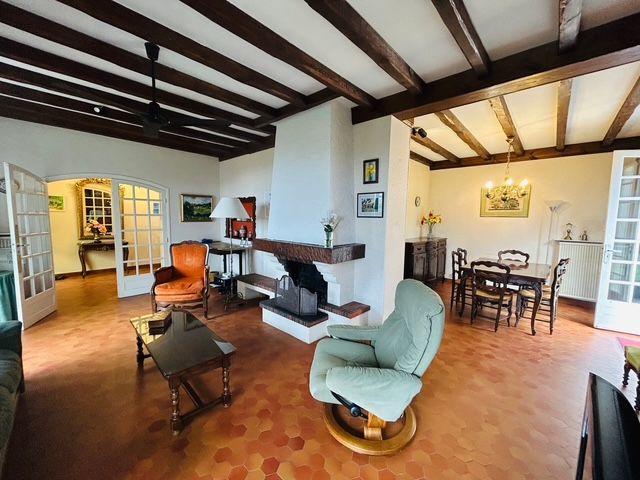 Maison - 136 m² - 5 pièces