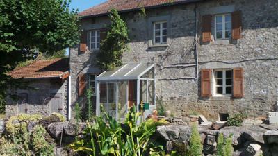 Maison - 250 m² - 8 pièces