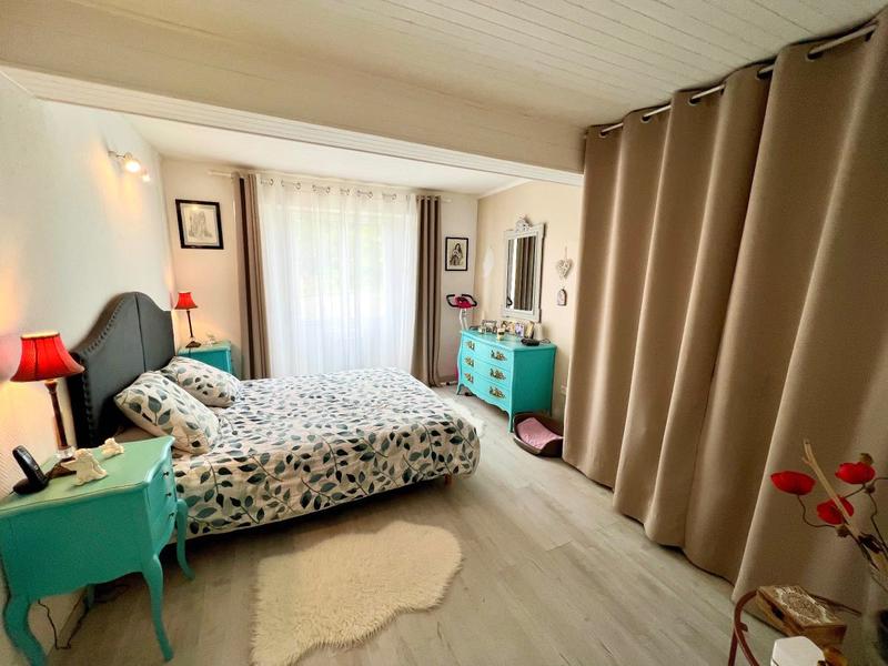 Maison - 168 m² - 8 pièces