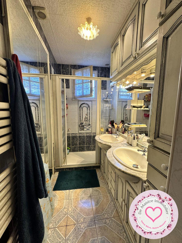 Maison - 128 m² - 4 pièces