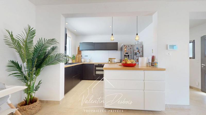 Demeure - 157 m² - 5 pièces