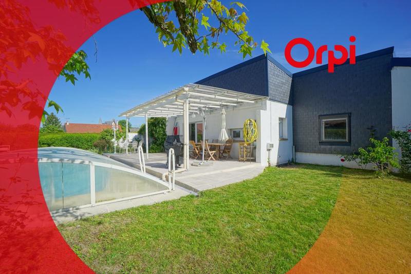 Maison - 220 m² - 6 pièces