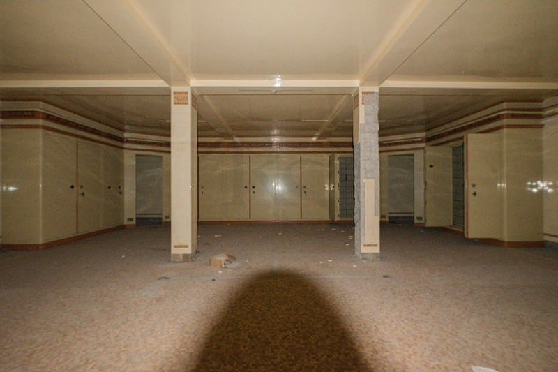 Local commercial - 244 m² - 2 pièces