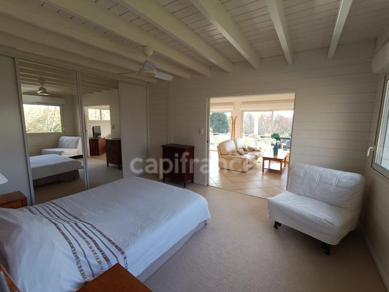 Propriété - 310 m² - 12 pièces