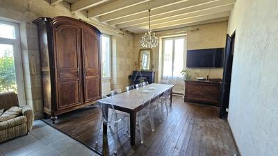 Maison - 530 m² - 15 pièces