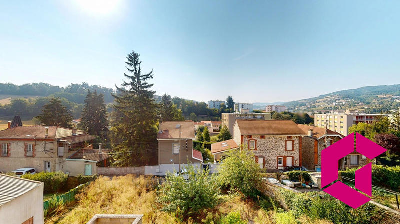 Appartement - 90 m² - 6 pièces