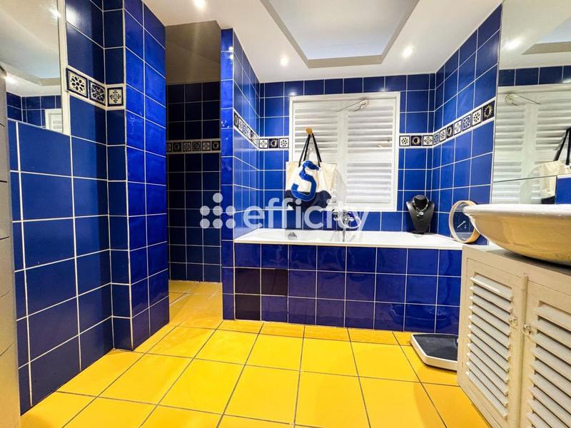 Maison - 155 m² - 5 pièces