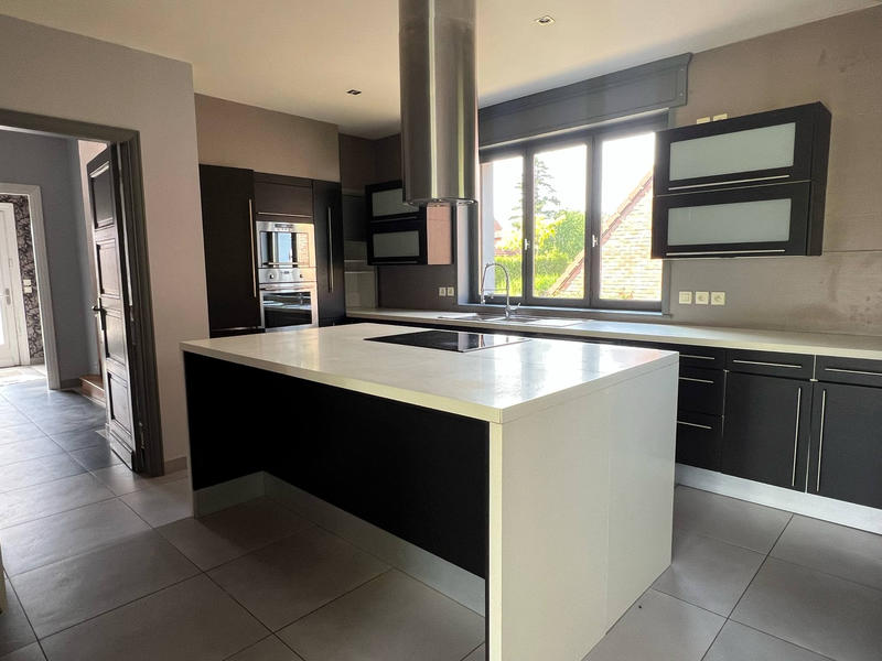 Maison - 190 m² - 7 pièces