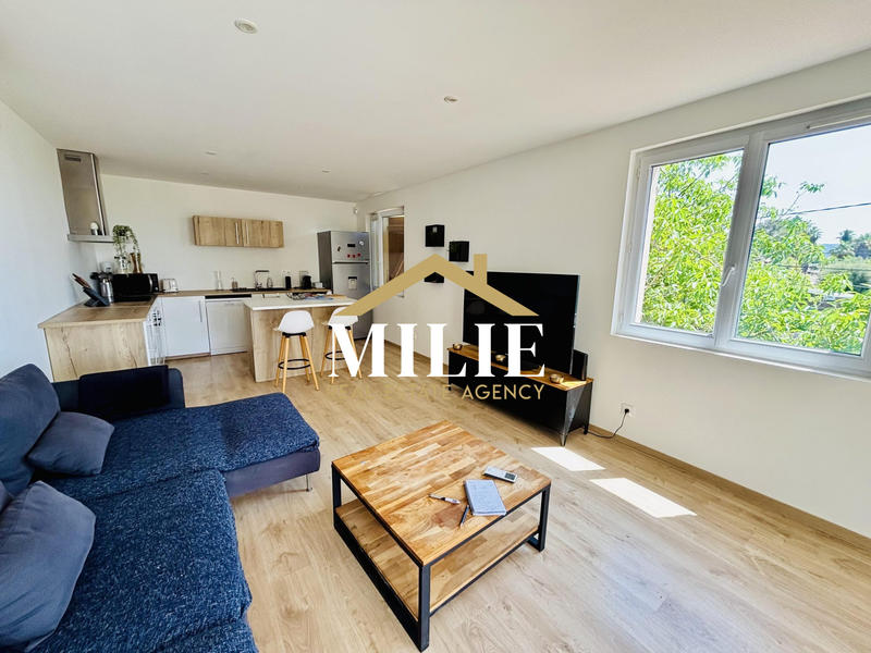 Appartement - 96 m² - 4 pièces