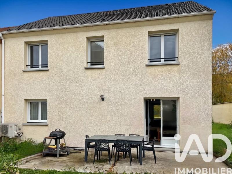 Maison - 105 m² - 5 pièces
