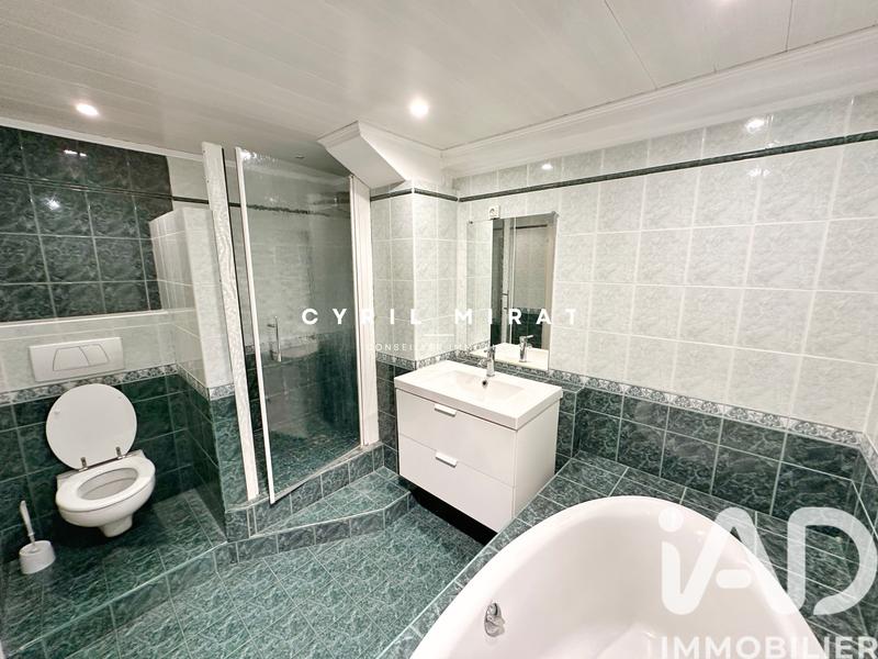 Appartement - 64 m² - 4 pièces