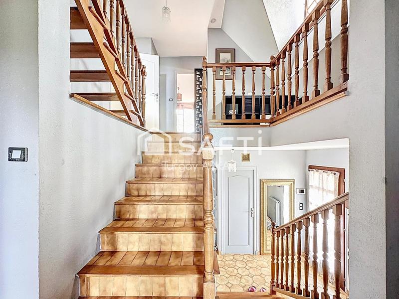 Maison - 144 m² - 6 pièces