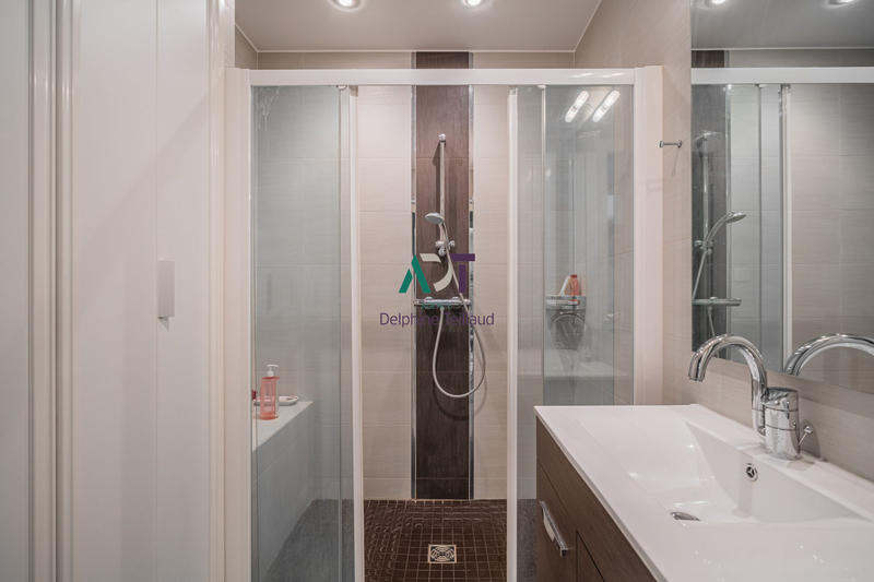 Appartement - 140 m² - 5 pièces