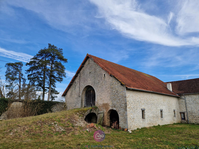 Château - 1 400 m² - 23 pièces