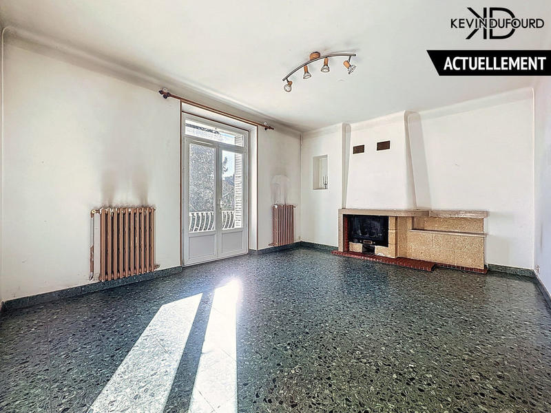 Maison - 180 m² - 6 pièces