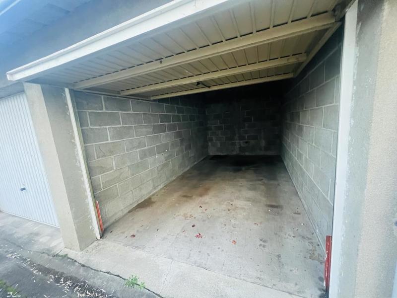 Parking / Garage - 13 m²