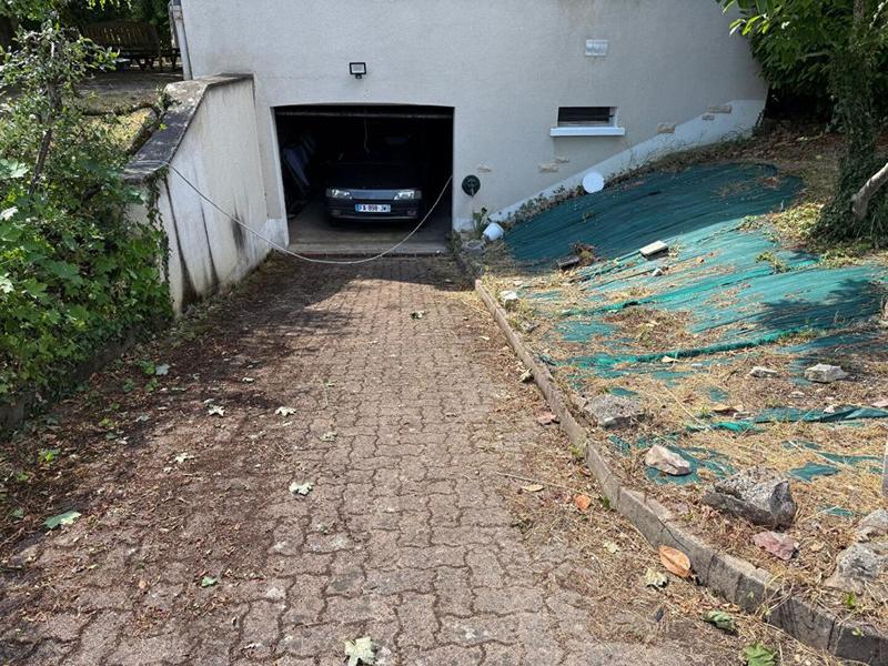 Maison - 202 m² - 7 pièces