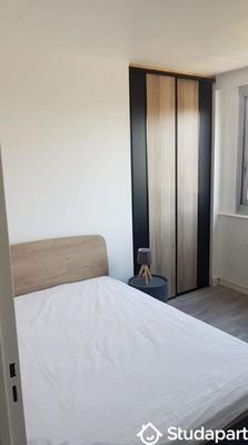 Chambre - 11 m² - 1 pièce