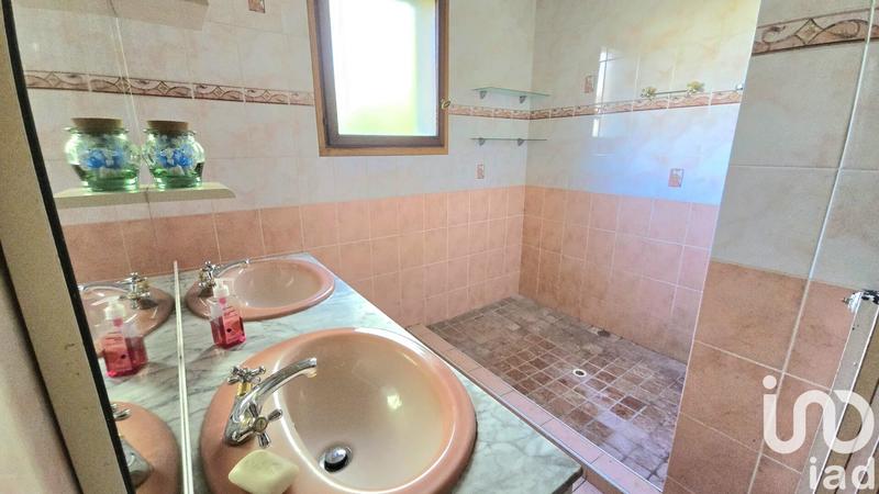 Maison - 170 m² - 9 pièces