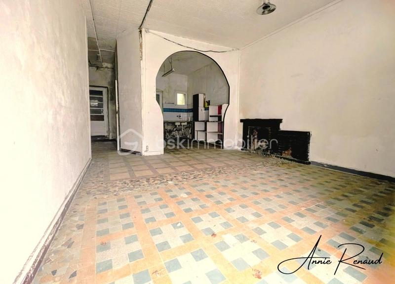 Maison - 240 m² - 7 pièces