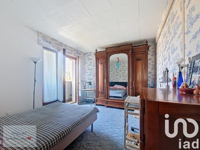 Maison - 226 m² - 9 pièces