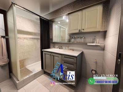 Appartement - 90 m² - 4 pièces