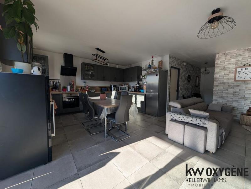 Maison - 80 m² - 4 pièces