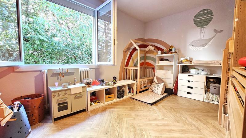 Appartement ancien - 93 m² - 4 pièces