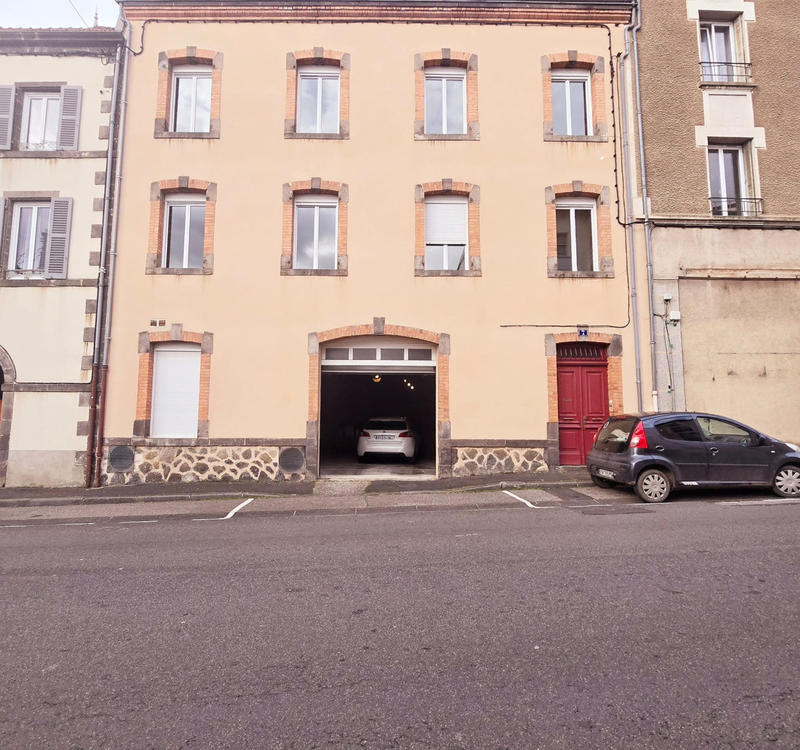 Maison - 170 m² - 6 pièces