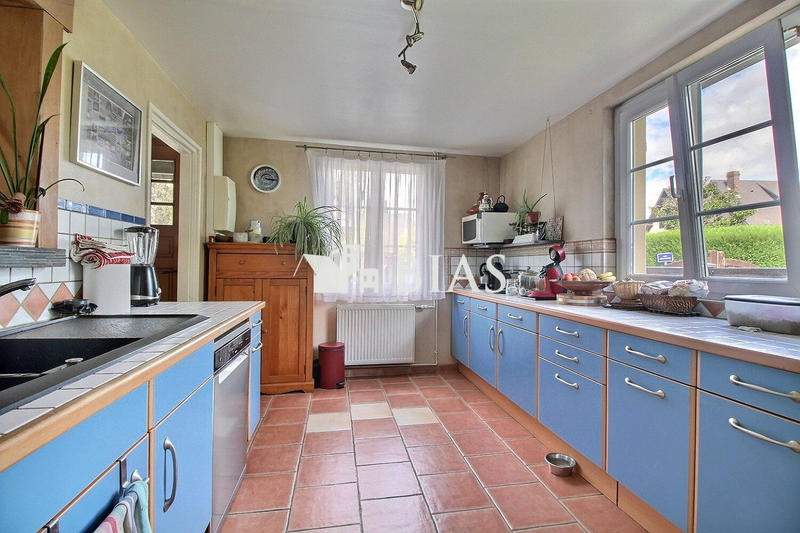 Maison - 141 m² - 7 pièces